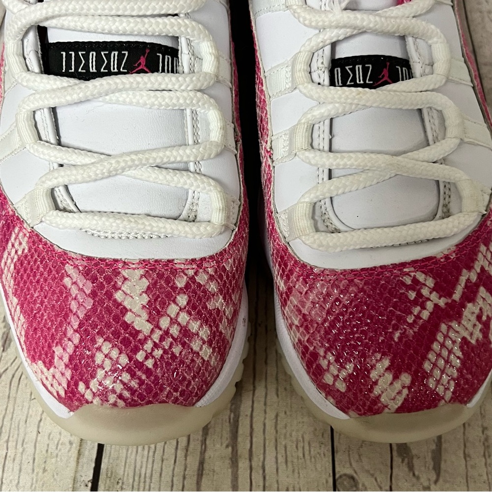 Nike Air Jordan 11 Low Retro XI Pink  Snakeskin AH7860-106 Womens Size 8 - Picture 6 of 14